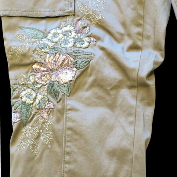 White House Black Market Skinny Zip Ankle Floral Embroidered Pants Women's 14 - Picture 6 of 10